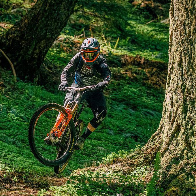 Bell Super DH Spherical helmet in action Bell Super DH Spherical helmet in action